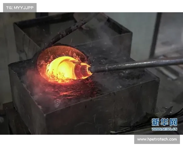 火焰玻璃的制作工艺揭秘 从原材料到成品的细致流程分析