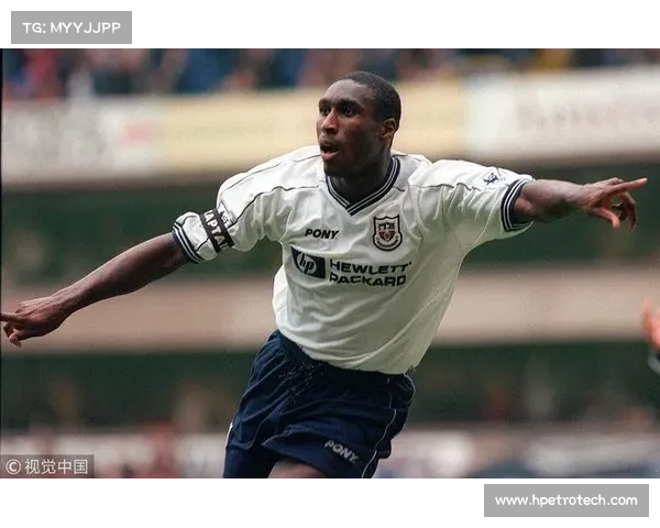 实况坎贝尔：足球传奇的辉煌成就与永恒影响